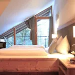 Hotel Und Kirchberger