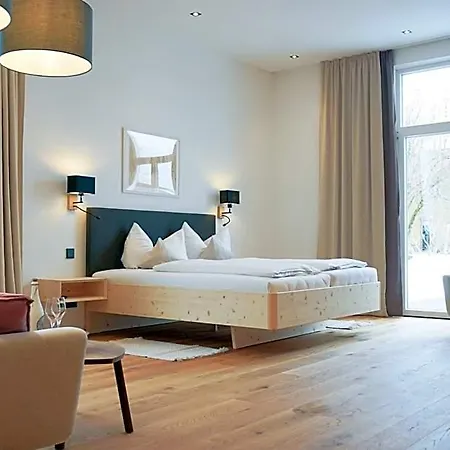 Hotel Und Kirchberger