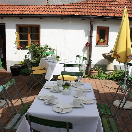 Hotel Und Kirchberger